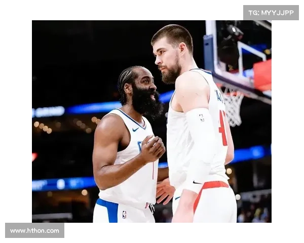 快船防守强势回暖连续两战压制对手得分展现冠军级硬度