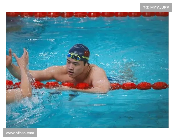 泳坛传承瞬间：孙杨称2008年奥运时潘展乐刚出生